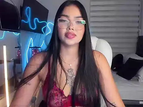 Daisy 20x  online show from 08-04-26, 06:07