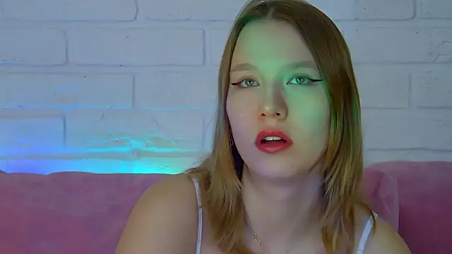 LiliLinn online show from 03-23-26, 04:45