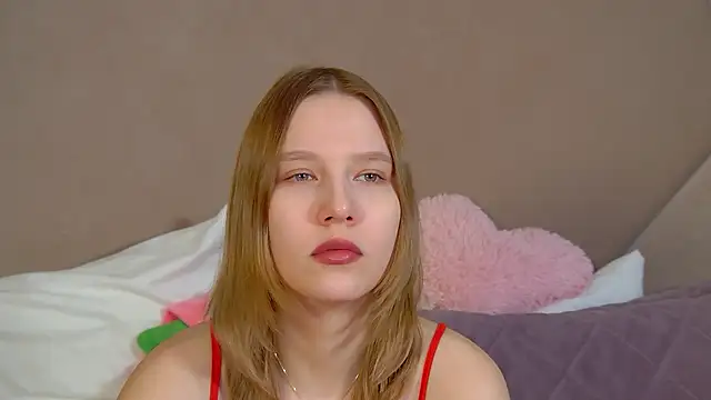 LiliLinn online show from 03-31-26, 05:09