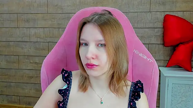 LiliLinn online show from 02-24-26, 04:35