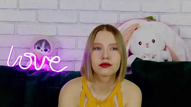 LiliLinn online show from 03-05-25, 04:45