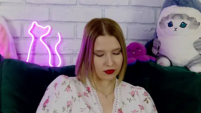 LiliLinn online show from 03-12-25, 11:32
