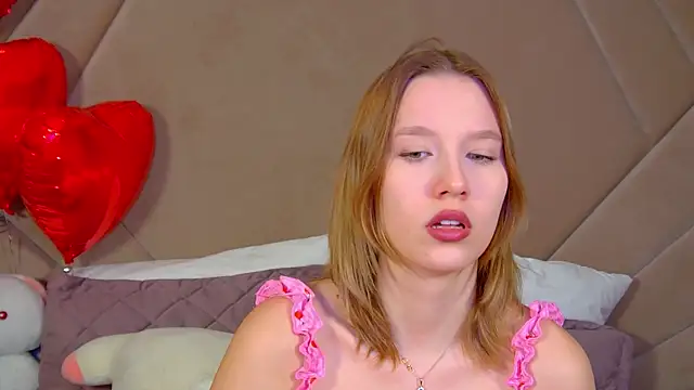 LiliLinn online show from 02-13-26, 04:56