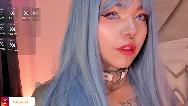 Snapshot of NinaInk chatting on 10-14-25, 01:01 NinaInk online show from 10-14-25, 01:01