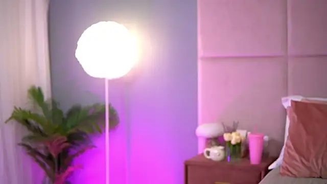 AlmaLuv online show from 09-26-25, 03:46