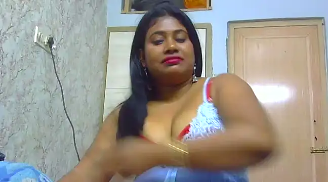 Snapshot of sexy_roma chatting on 01-24-25, 08:32 sexy roma online show from 01-24-25, 08:32