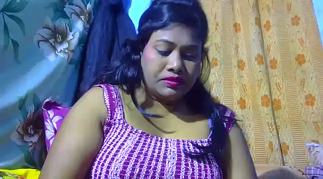 Snapshot of sexy_roma chatting on 03-06-25, 08:59 sexy roma online show from 03-06-25, 08:59