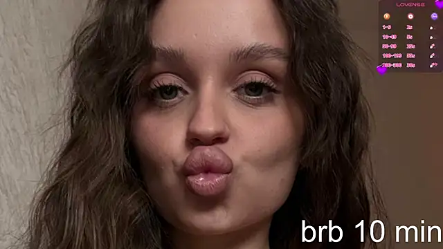 Katy perry  online show from 04-18-26, 02:14