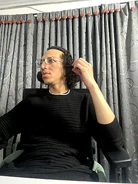 Snapshot of Orlandodcn_69 chatting on 09-25-25, 11:00 Orlandodcn 69 online show from 09-25-25, 11:00
