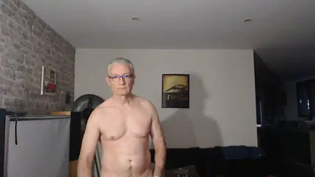 Snapshot of Goduleur69 chatting on 11-25-25, 04:18 Goduleur69 online show from 11-25-25, 04:18