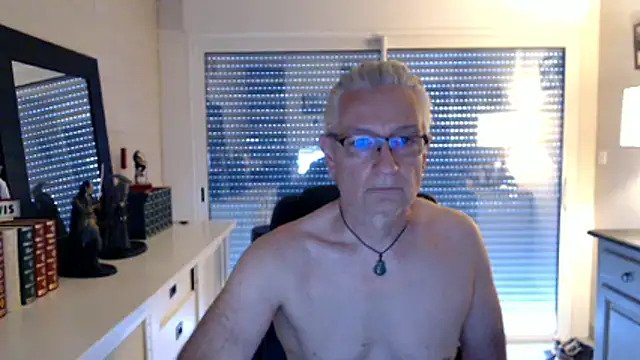 Snapshot of Goduleur69 chatting on 05-26-26, 12:47 Goduleur69 online show from 05-26-26, 12:47