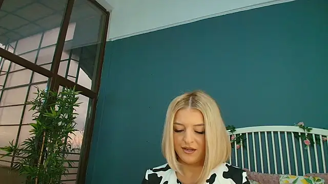 AlicePirs online show from 11-03-25, 05:12