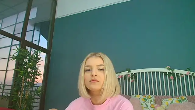 AlicePirs online show from 10-30-25, 05:06