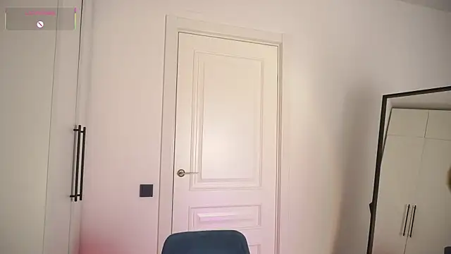 GlamourNova online show from 09-24-25, 11:43