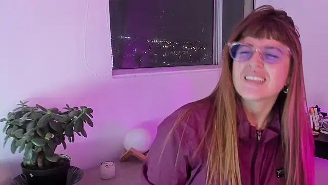 tekila   online show from 04-15-26, 12:27