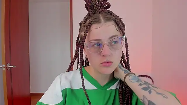 tekila   online show from 12-21-25, 08:53