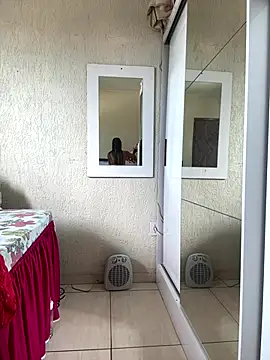 Indiazinhax online show from 11-30-25, 03:24