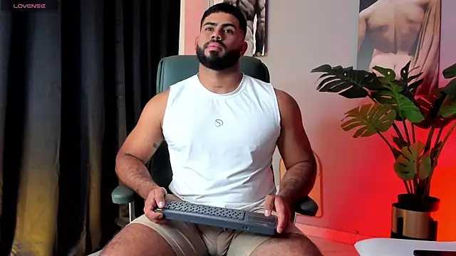 noah crux online show from 12-17-25, 08:36