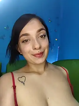 Snapshot of evelyn_prince1 chatting on 04-23-26, 04:30 evelyn prince1 online show from 04-23-26, 04:30
