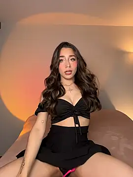 hottiecattiee online show from 07-19-26, 03:59