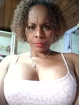 Camille rose  online show from 11-04-25, 05:06