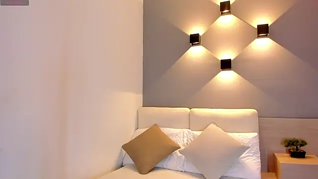 ellamontoya online show from 10-30-25, 11:08