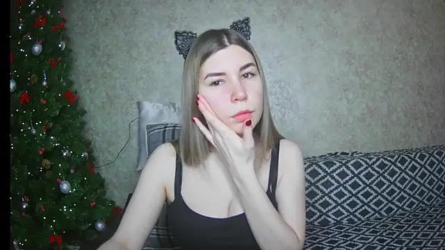 Snapshot of ElllaNuar chatting on 01-22-25, 01:20 ElllaNuar online show from 01-22-25, 01:20