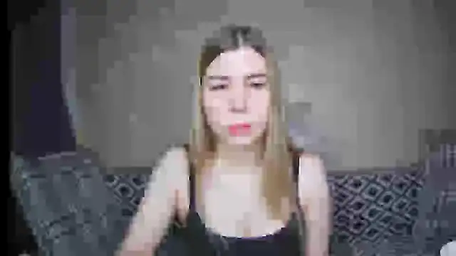 Snapshot of ElllaNuar chatting on 12-02-24, 06:47 ElllaNuar online show from 12-02-24, 06:47