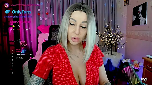 Snapshot of your_wild_amazon_forever chatting on 02-12-25, 02:10 your wild amazon forever online show from 02-12-25, 02:10