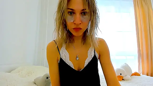 Mona Cruz online show from 02-19-25, 06:00