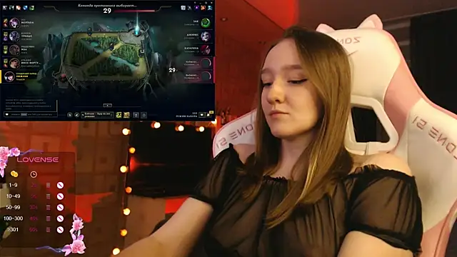 MoonlishSiren online show from 10-24-25, 08:08