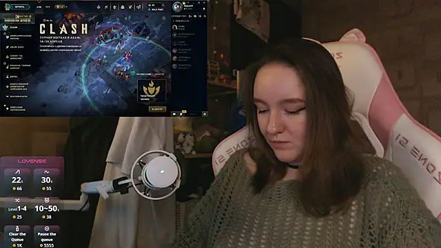 MoonlishSiren online show from 04-13-26, 09:19