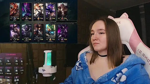 MoonlishSiren online show from 02-06-26, 08:49