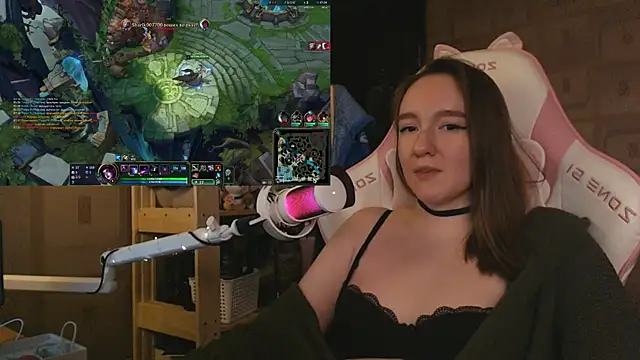 MoonlishSiren online show from 05-31-26, 09:48