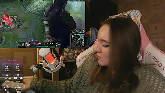 MoonlishSiren online show from 07-12-26, 10:21
