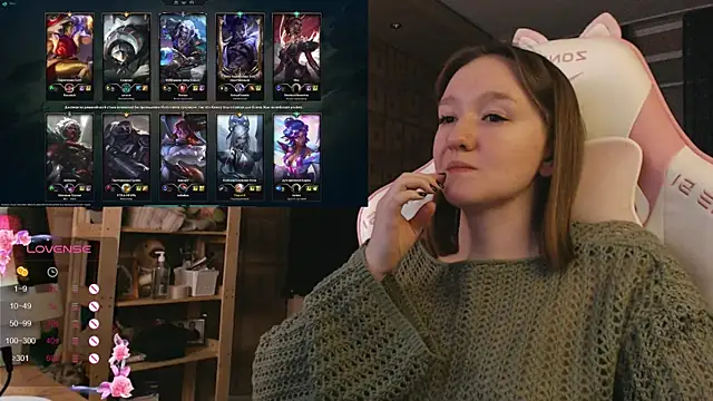 MoonlishSiren online show from 11-09-25, 09:19