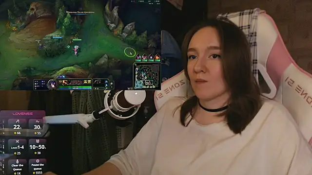 MoonlishSiren online show from 04-12-26, 10:13