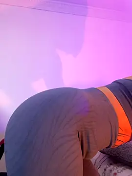 ValenGray online show from 11-06-25, 12:53