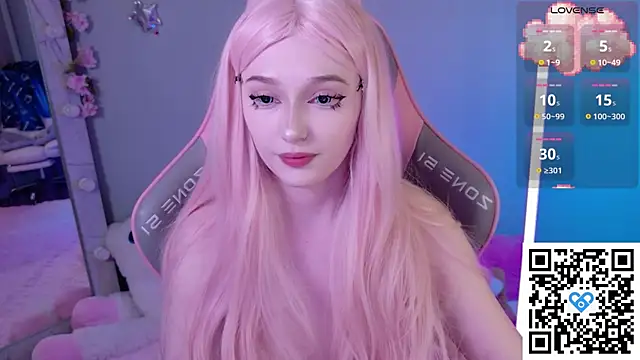 White kitty01 online show from 05-18-26, 03:06