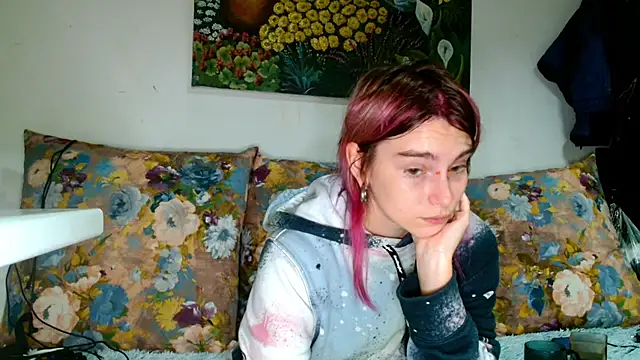 Sophie Bell online show from 10-04-25, 06:09