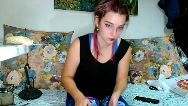 Sophie Bell online show from 10-05-25, 05:14