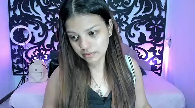 Snapshot of your_little_naughty1 chatting on 01-08-25, 02:03 your little naughty1 online show from 01-08-25, 02:03