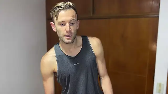 aquilesmade online show from 12-30-24, 04:18