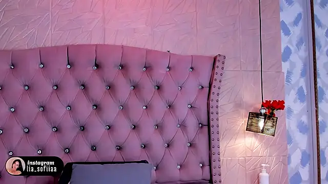 lia sofiia online show from 02-18-26, 09:17