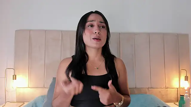 Snapshot of lia_sofiia chatting on 09-19-25, 09:24 lia sofiia online show from 09-19-25, 09:24