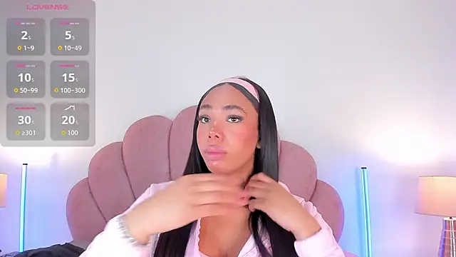 Snapshot of Nicole_Paradise chatting on 02-26-26, 12:49 Nicole Paradise online show from 02-26-26, 12:49