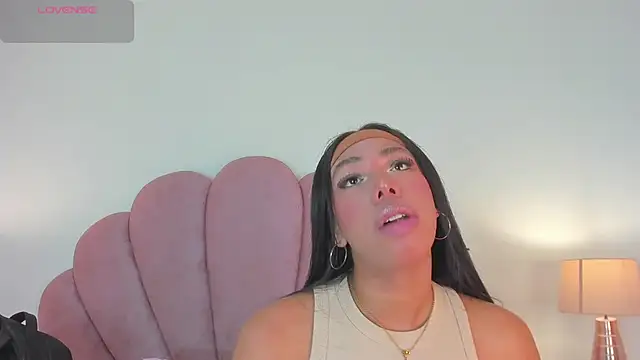 Nicole Paradise online show from 03-20-26, 12:50