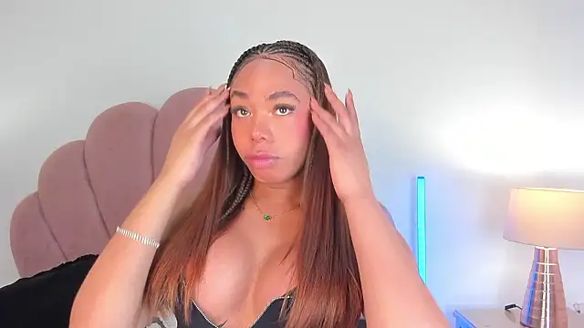 Nicole Paradise online show from 01-12-26, 12:45