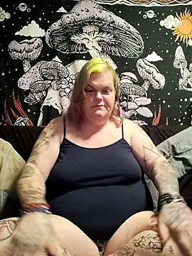 Snapshot of Trans_Girl_next_door420 chatting on 03-26-26, 01:31 Trans Girl next door420 online show from 03-26-26, 01:31