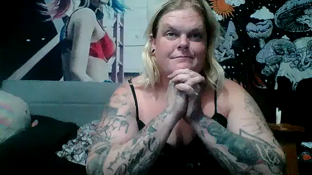 Snapshot of Trans_Girl_next_door420 chatting on 07-05-26, 08:48 Trans Girl next door420 online show from 07-05-26, 08:48